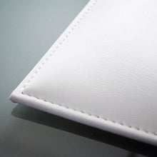 Charger l'image dans la galerie, Carreau de cuir blanc