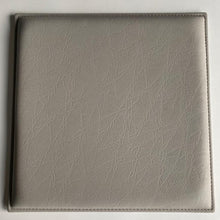 Charger l'image dans la galerie, Carreau de cuir gris clair