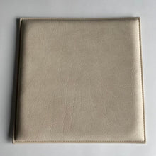 Charger l'image dans la galerie, Carreau de cuir beige