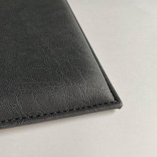 Charger l'image dans la galerie, Carreau cuir gris