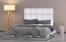 Charger l'image dans la galerie, Carreau de cuir blanc